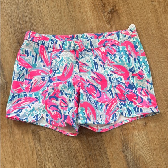 Lilly Pulitzer Pants - NWT - Lily Pulitzer - Tropical Print Shorts